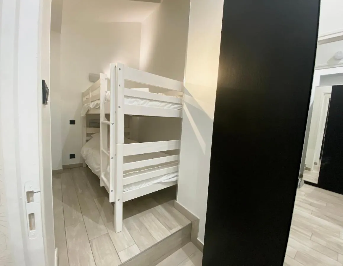 Republique Apartament Paryż